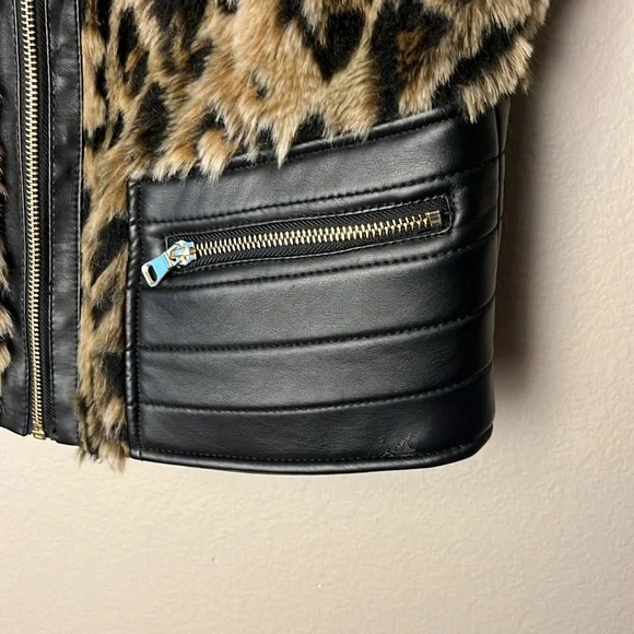 FAUX FUR AND LEATHER LEOPARD PRINT VEST L 6/8🌸 - Picture 2 of 9